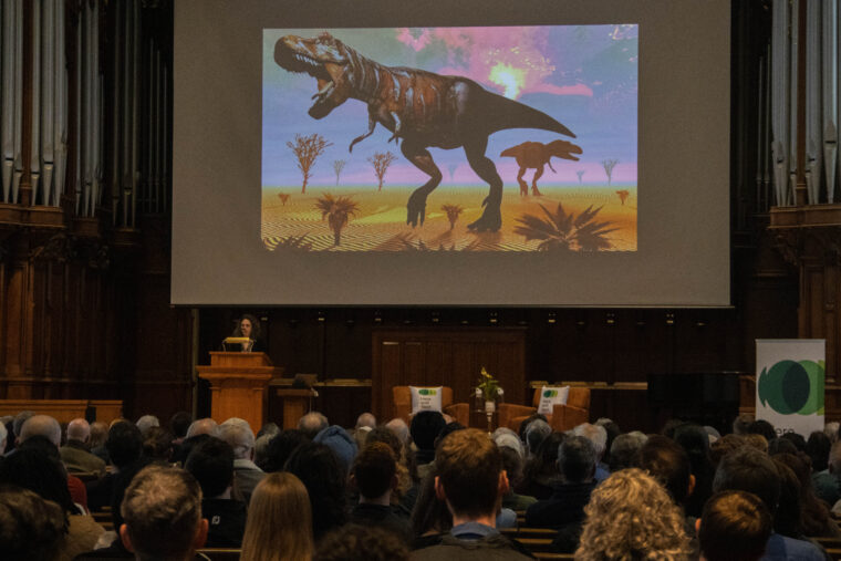 Elizabeth Kolbert talks climate change and the Sixth Extinction in Assembly Series lecture